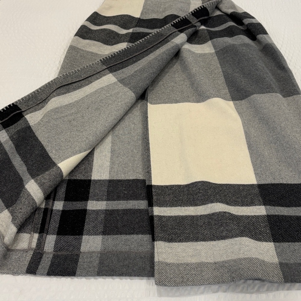 Elegant wool blend Gray Plaid Women's Skirt rap skirt made in Italy - Picture 3 of 5